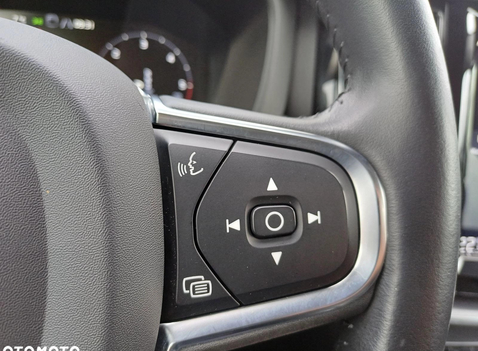 Volvo XC 60 cena 149900 przebieg: 74033, rok produkcji 2020 z Knurów małe 277